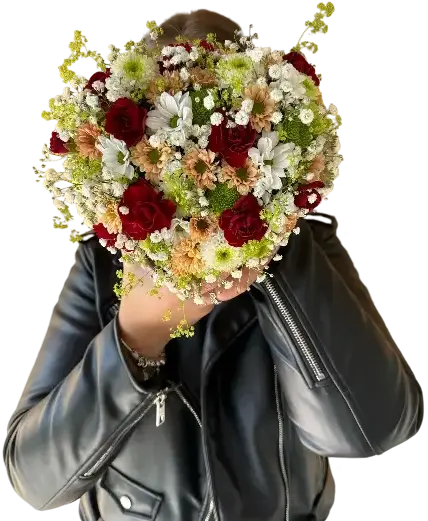 Žena držící květiny